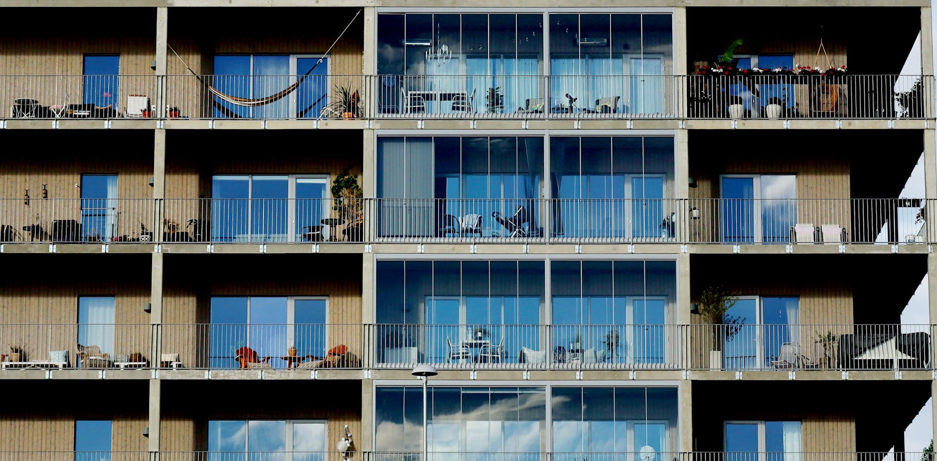 lifestyle migration crisis — Lifestyle