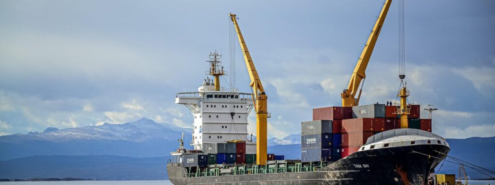 carbon border tax — World